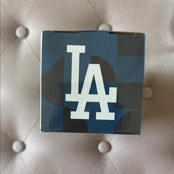 Dodgers Vin Scully Bobblehead - Picture 5 of 7